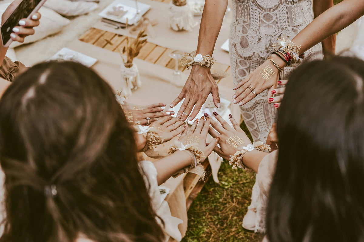 Organiser un atelier EVJF pour créer les bijoux du jour J entre copines