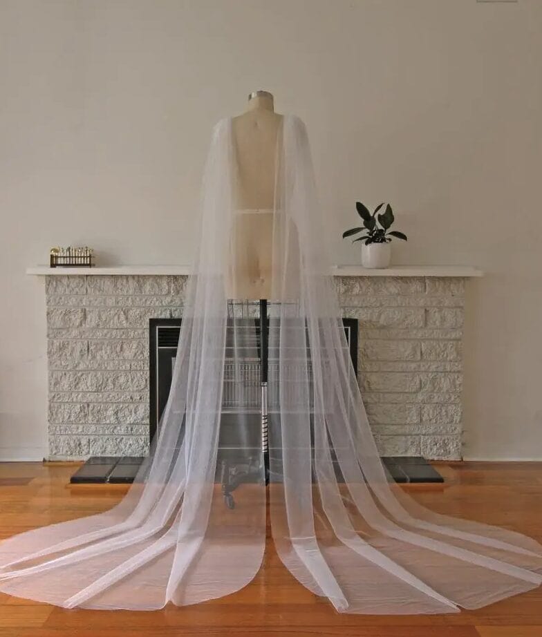 Cape de Mariee Chic vue de face