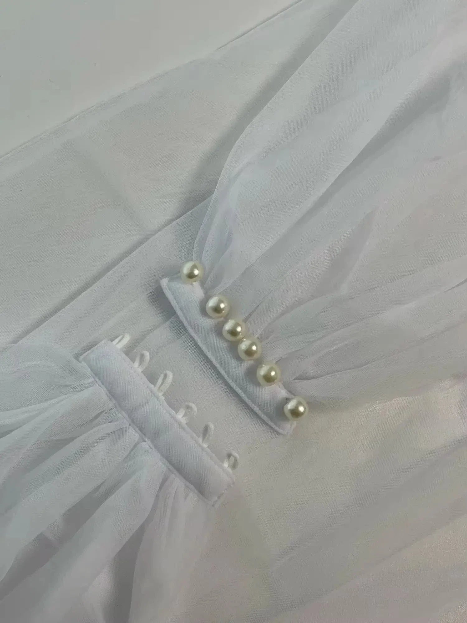 Silhouette et coupe de Cape de Mariee Transparente