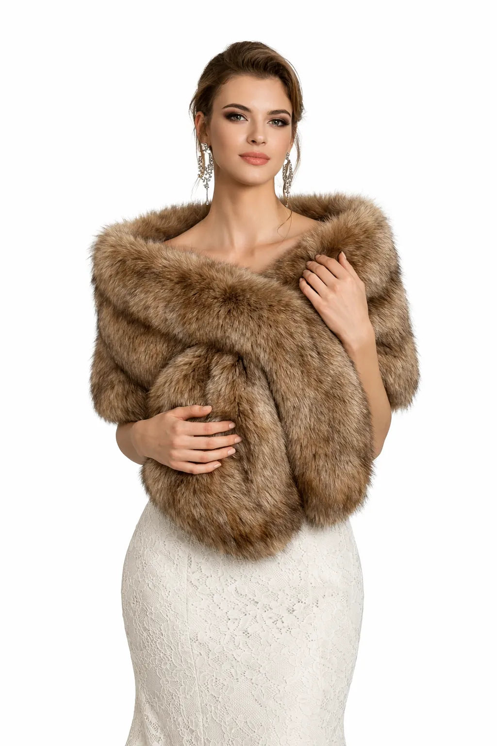 Cape de mariée en fausse fourrure