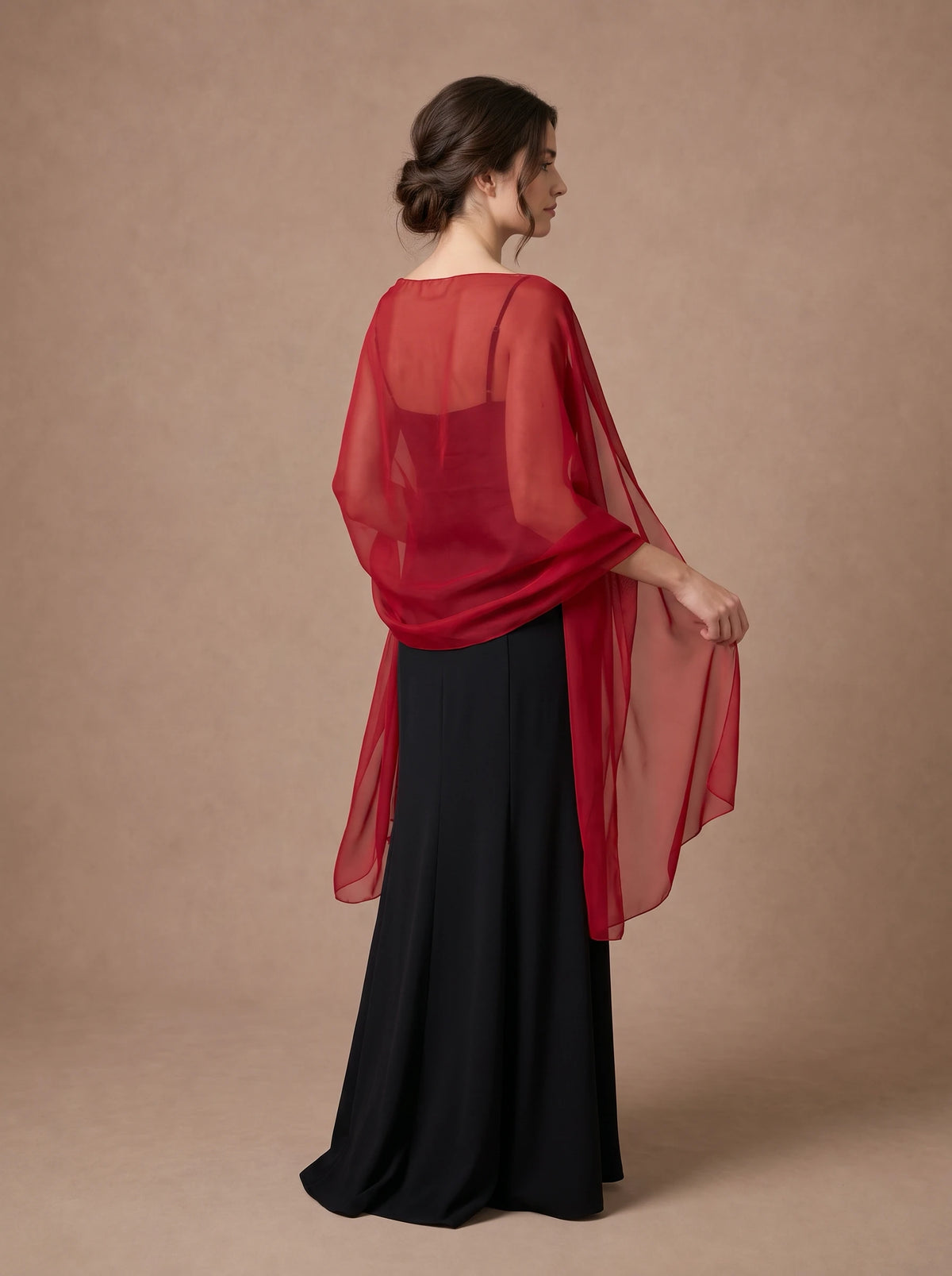 Étole rouge en mousseline pour mariage