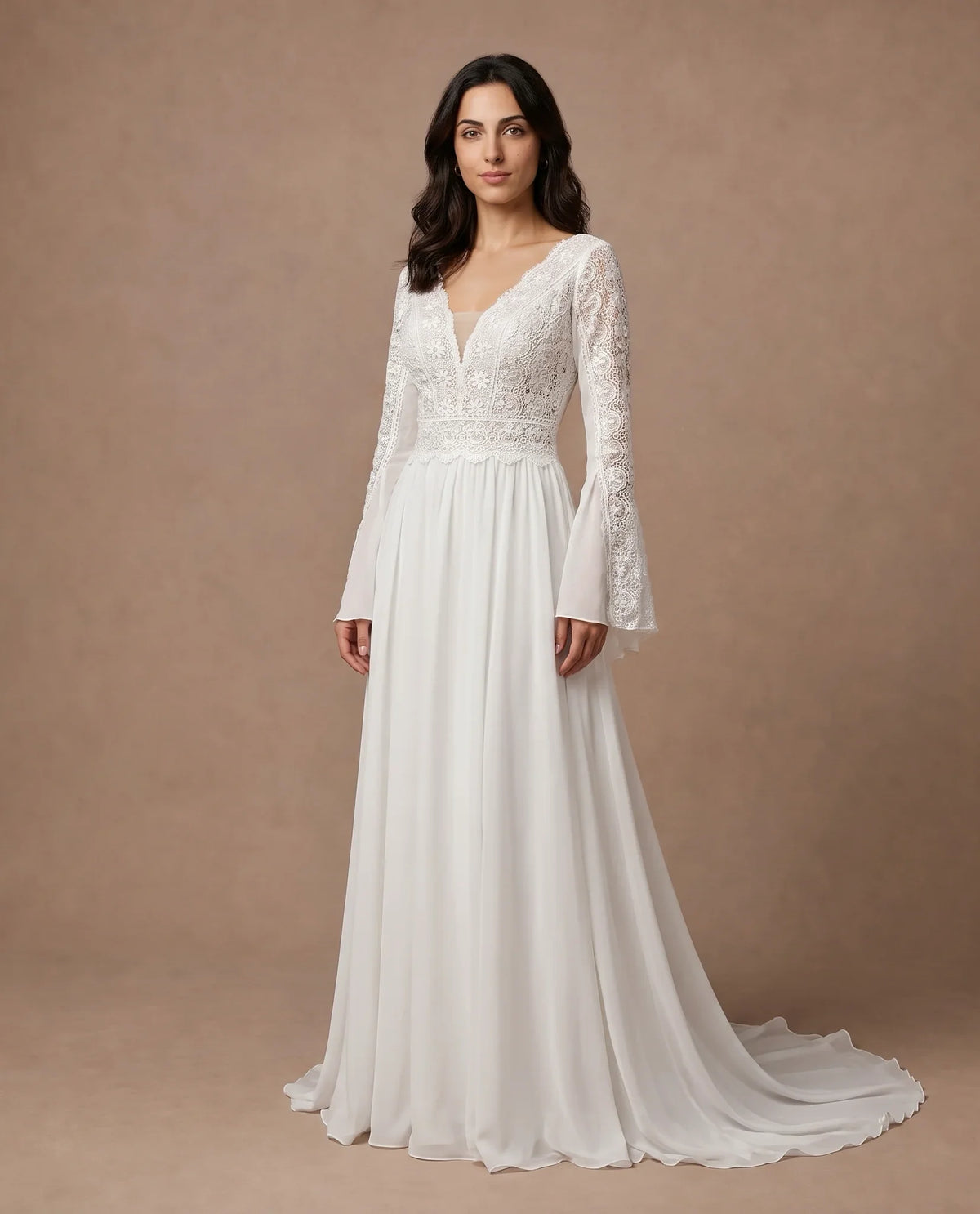 Robe de mariée droite longue en dentelle à manches longues