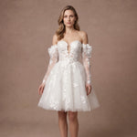 Robe de mariée courte patineuse en dentelle à manches longues