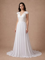 Robe de mariée droite et fluide avec traîne amovible