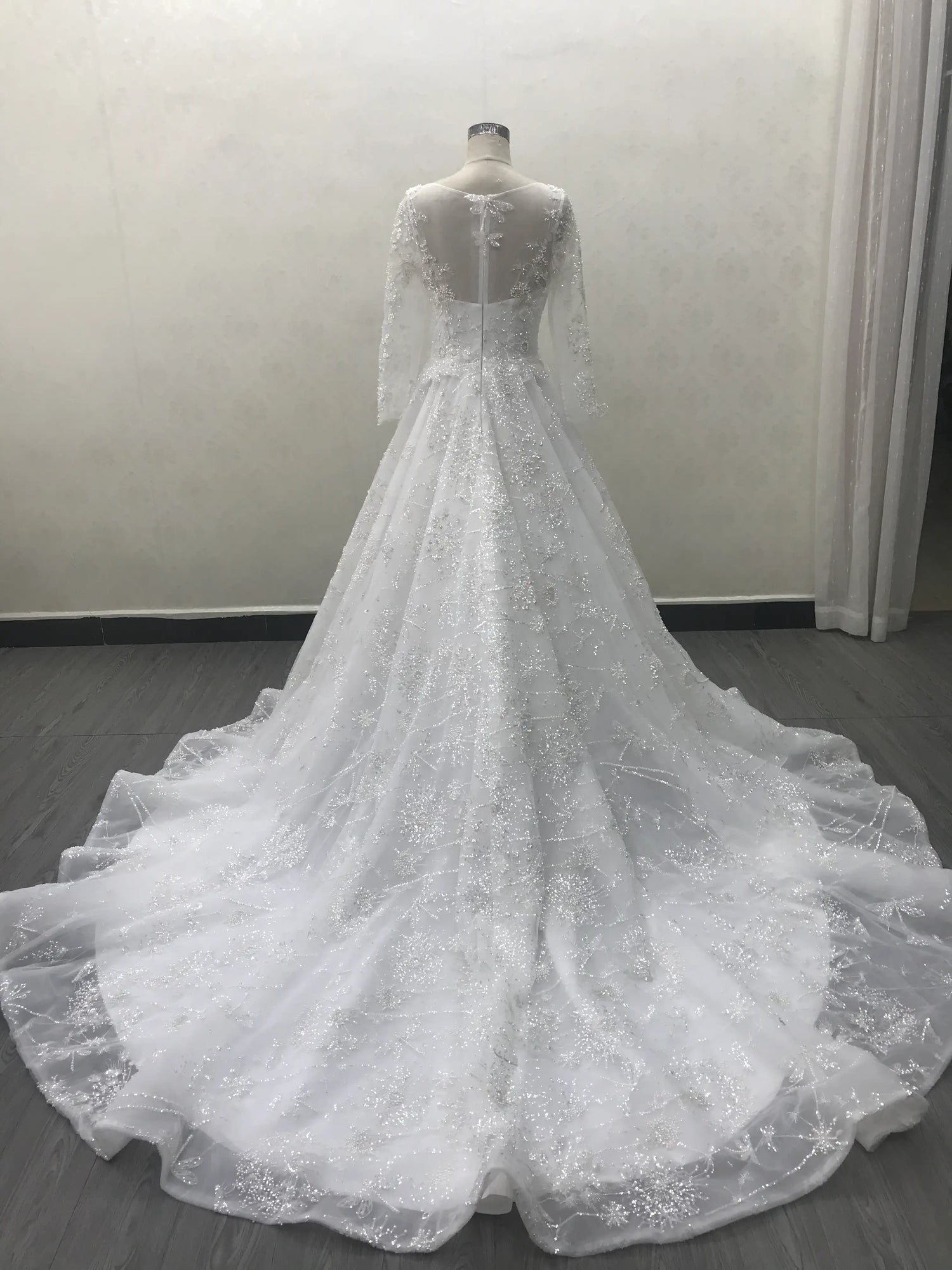 Robe de mariée tulle pailleté