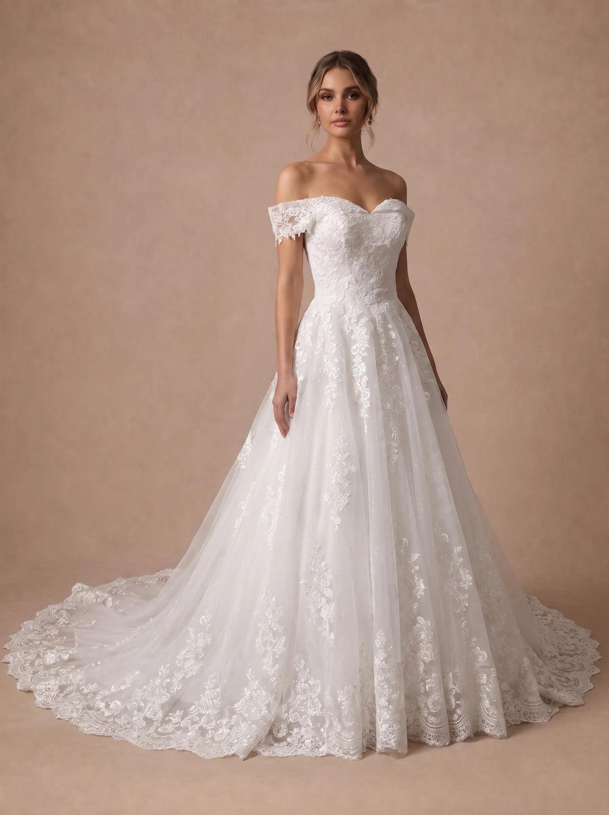 Robe de mariée bustier avec longue traine