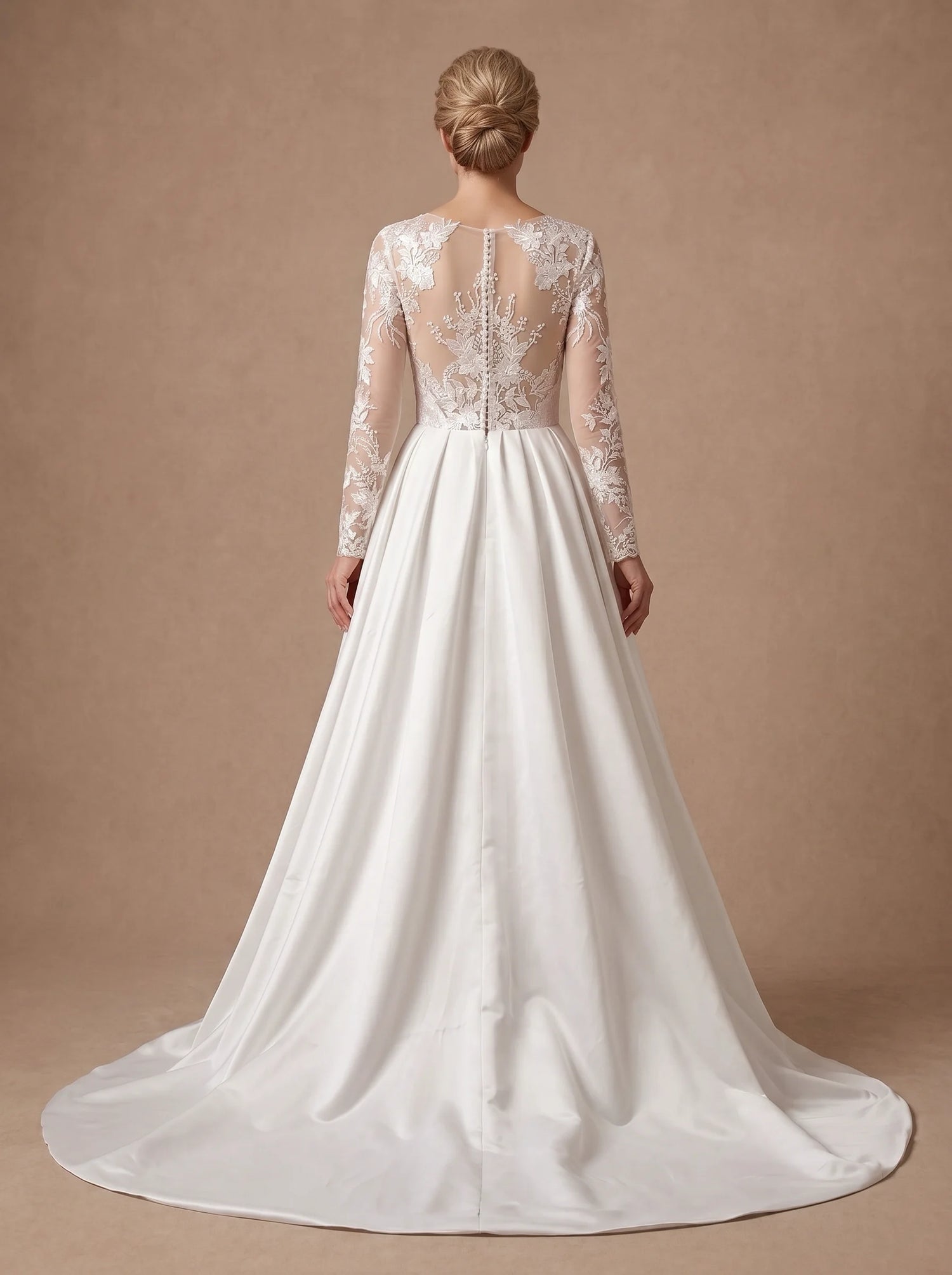 Robe de mariée élégante pour femme de 50 ans