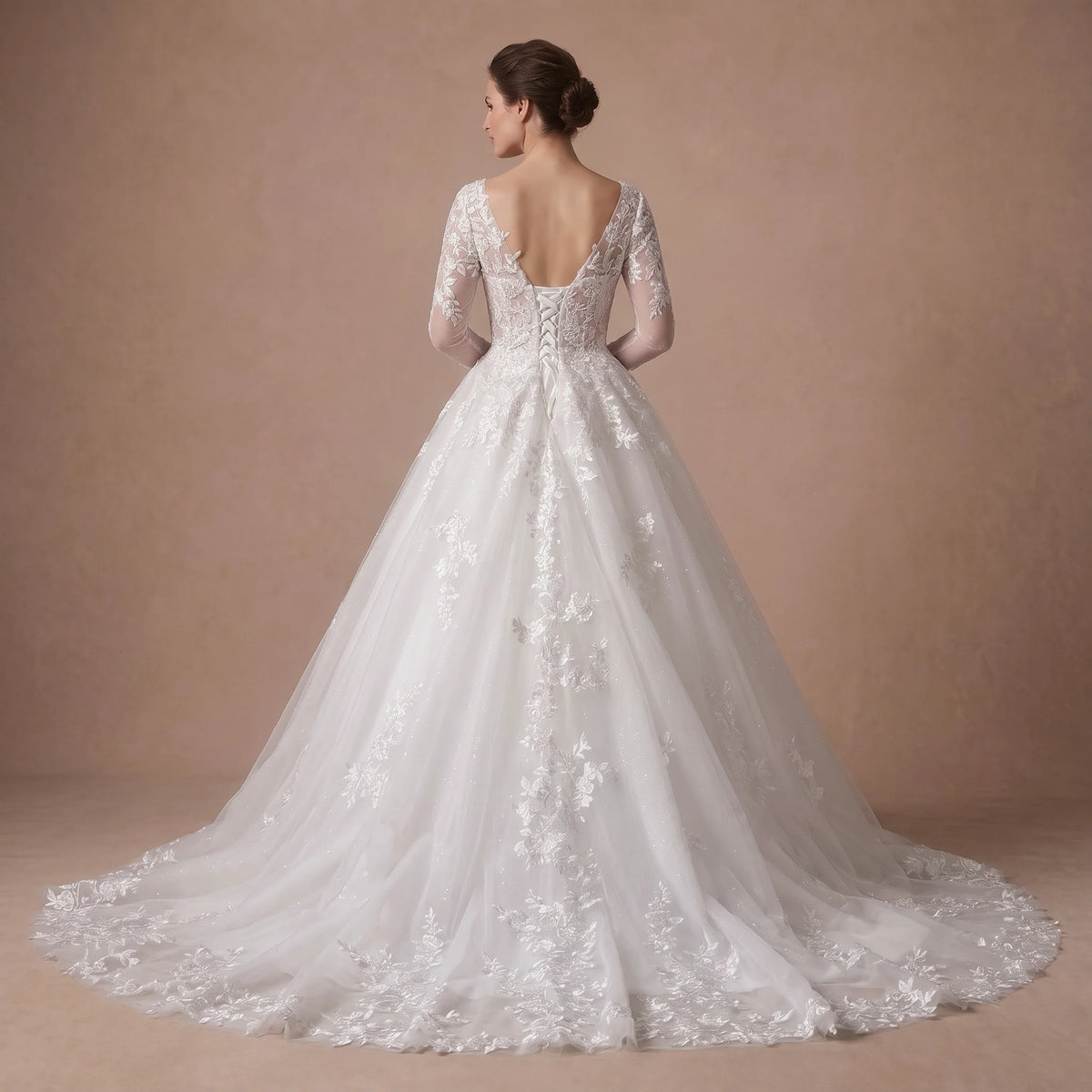Robe de mariée princesse en tulle à manches longues