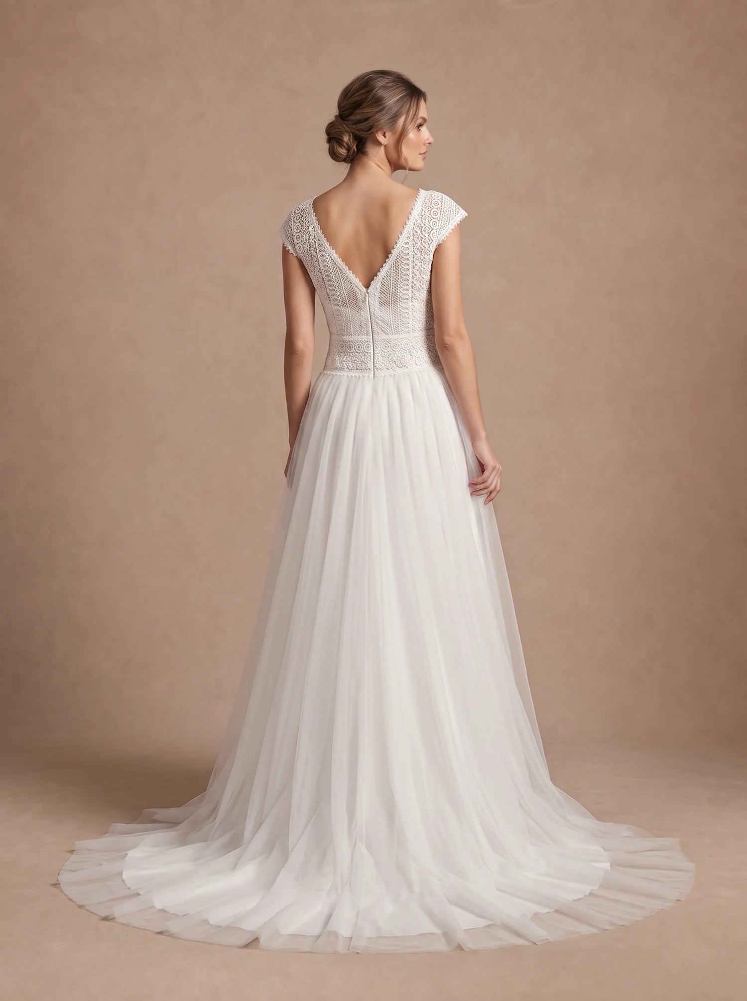 Robe de mariée simple et élégante en dentelle