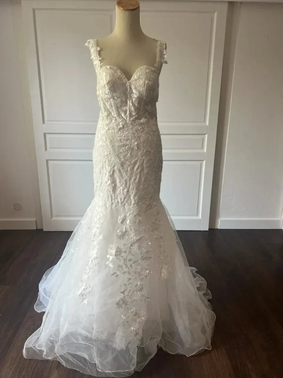 Robe de mariée Sirene a Motifs Fleuris – Bohelle
