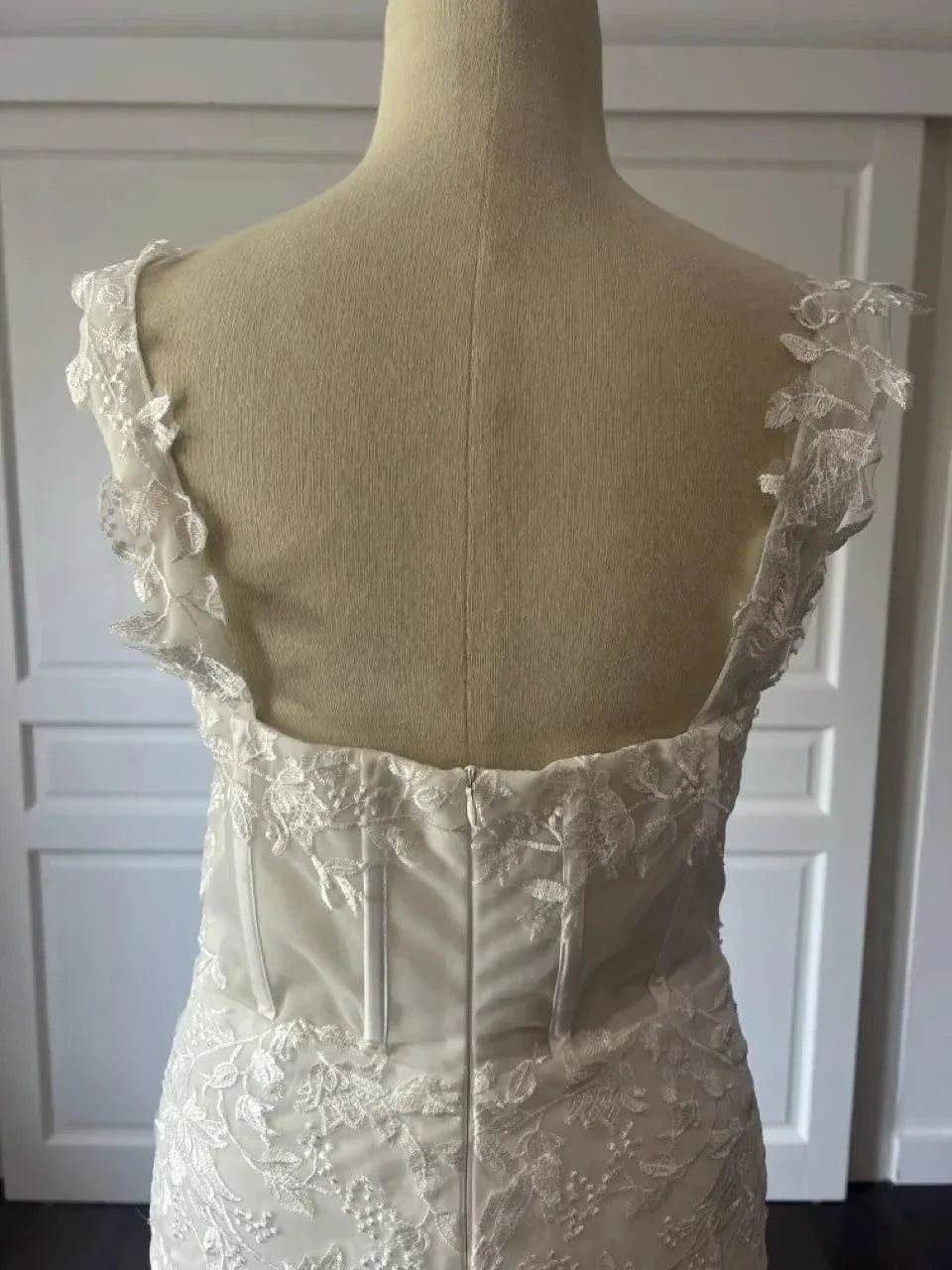 Détails de Robe de mariée Sirene a Motifs Fleuris