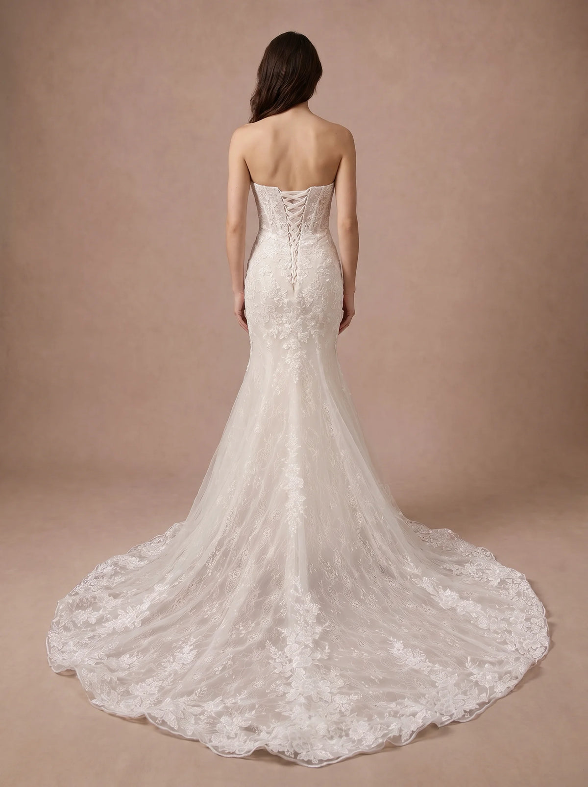 Robe de mariée sirène bustier cœur en dentelle