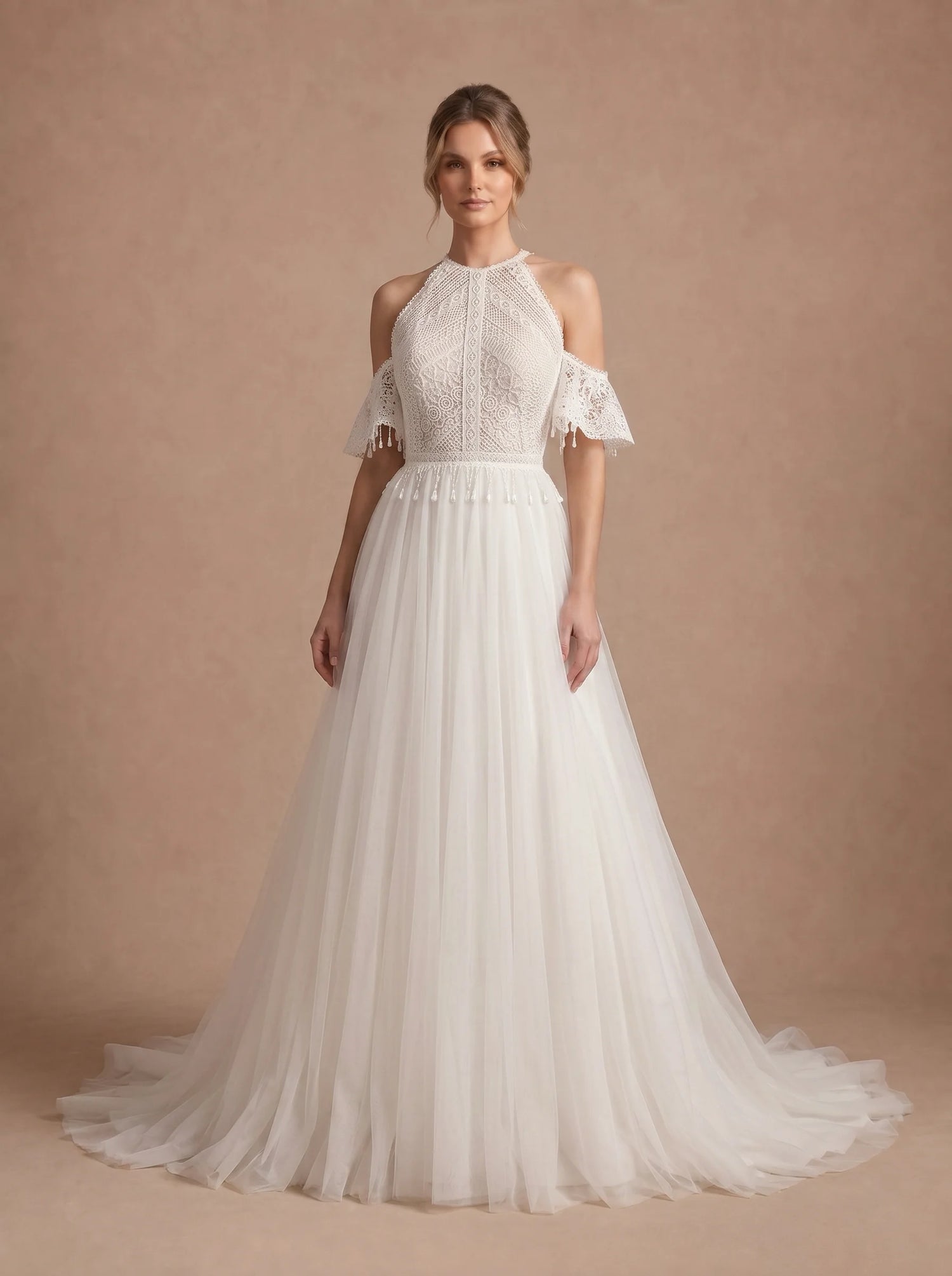 Robe de mariée trapèze fluide à col montant