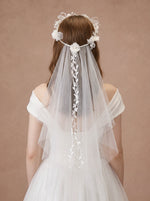 Voile de mariée blanc à couronne de fleurs – 65 cm