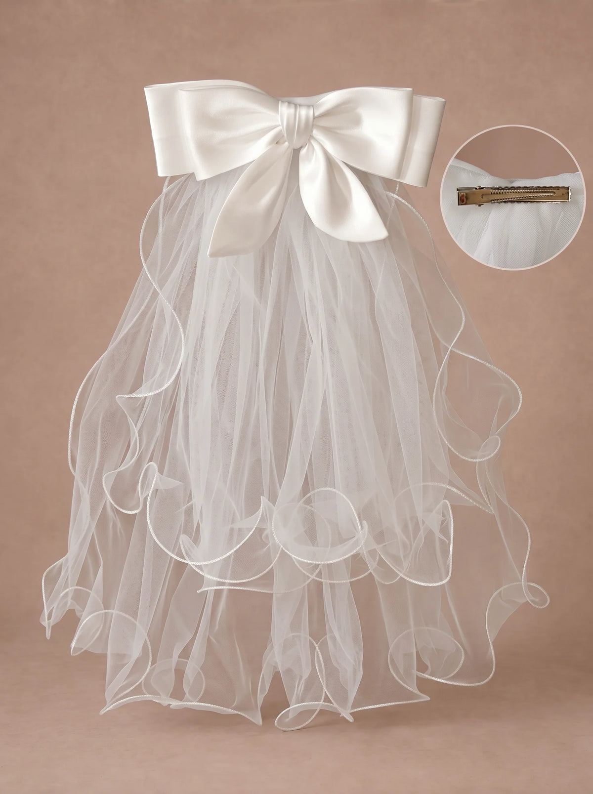 Voile de mariée court à grand nœud en satin – double couche