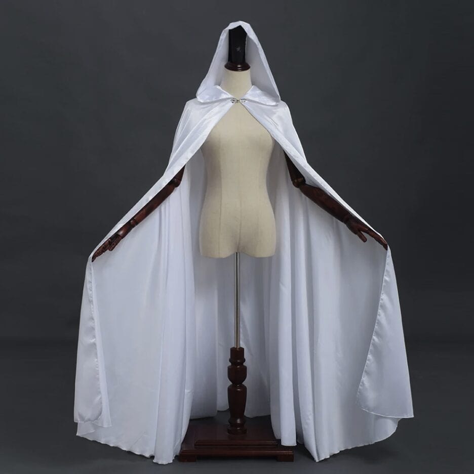 Détails de Cape de Mariee avec Capuche