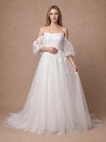 Robe de mariée bohème moderne à épaules dénudées — Modèle — face