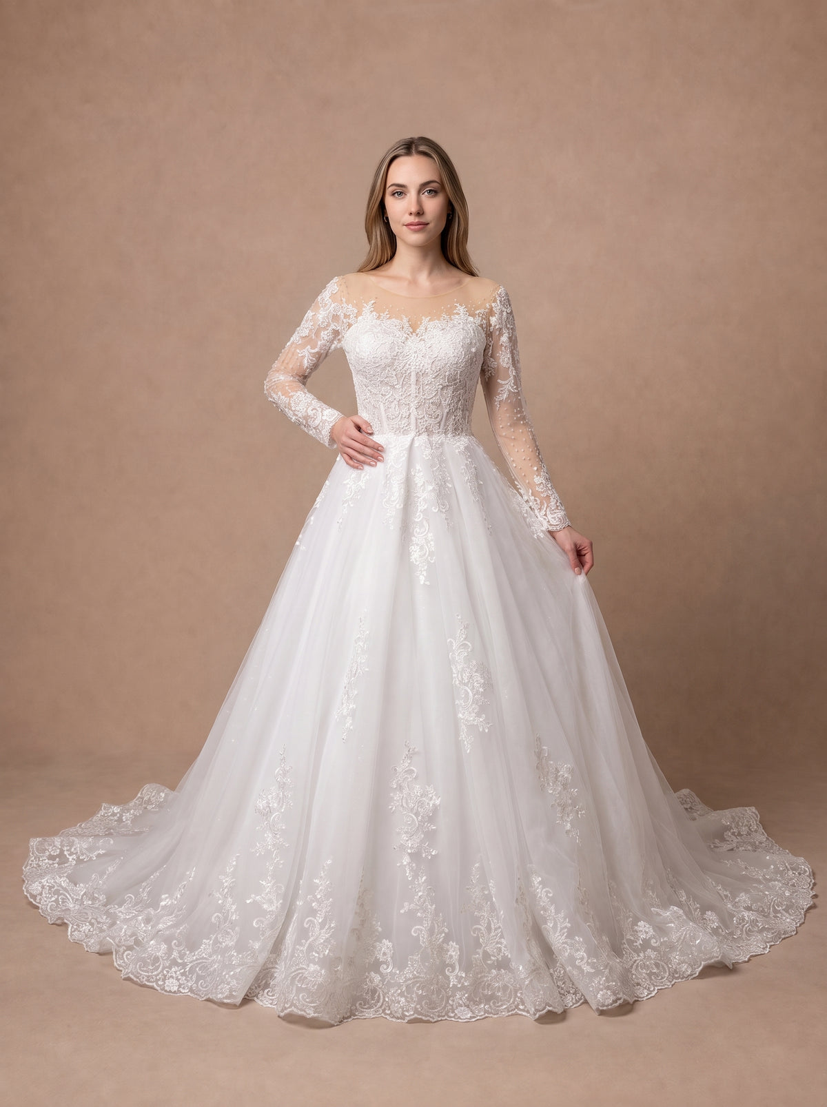 Robe de mariée champêtre à manches longues en dentelle — Modèle — face