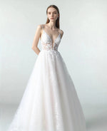 Robe de mariée dos nu bretelles fines