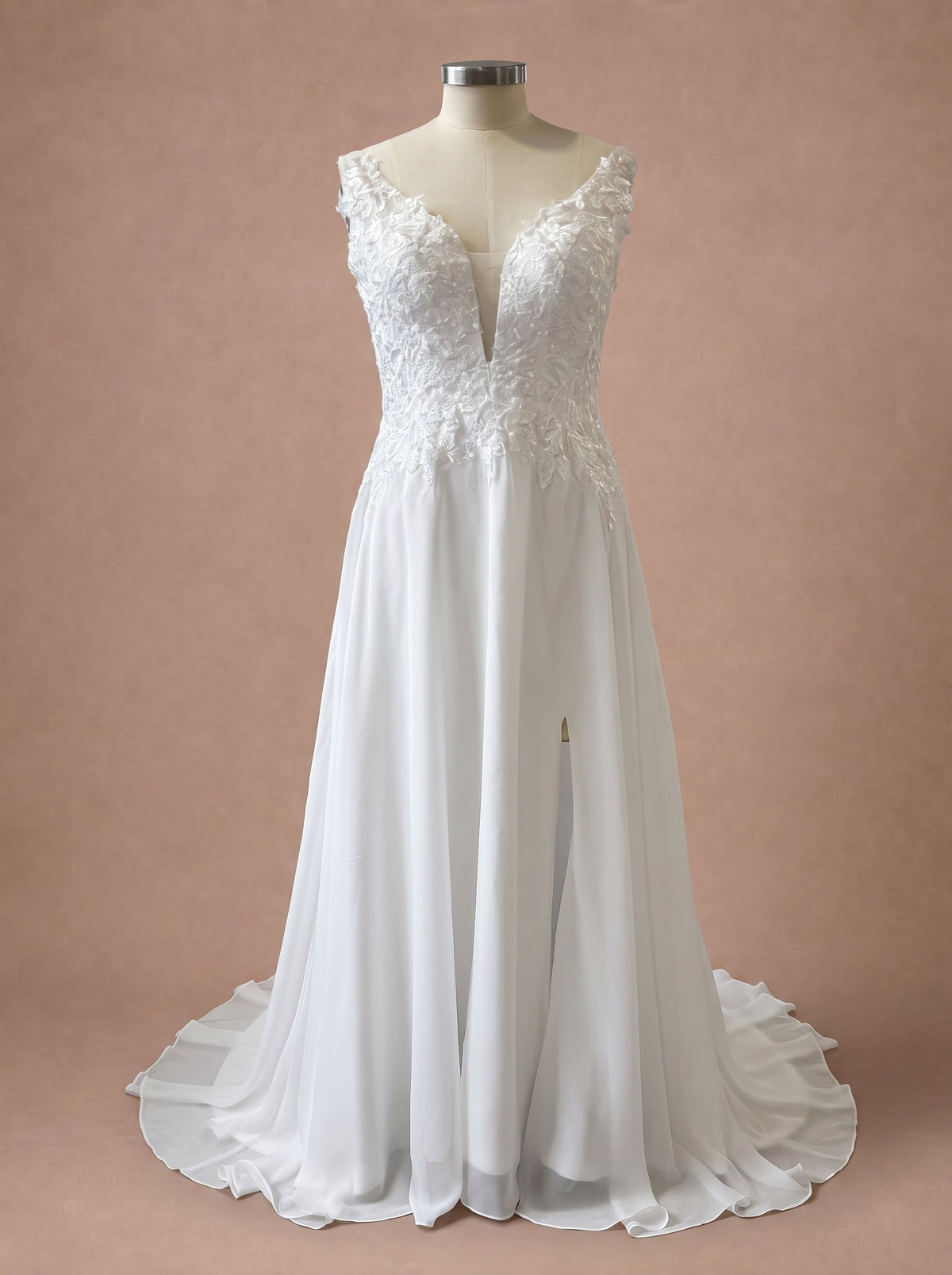 Robe de mariée dos nu simple en dentelle — Mannequin — face entière