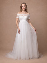 Robe de mariée empire en dentelle à épaules dénudées — Modèle — face