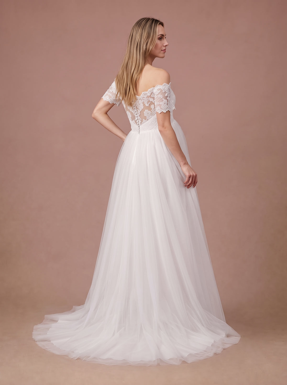 Robe de mariée empire grossesse épaules dénudées — Modèle — dos