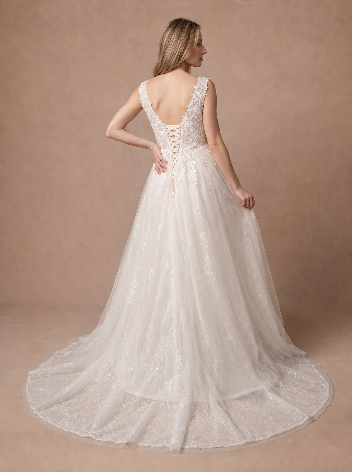 Robe de mariée empire grossesse ivoire en dentelle — Modèle — dos