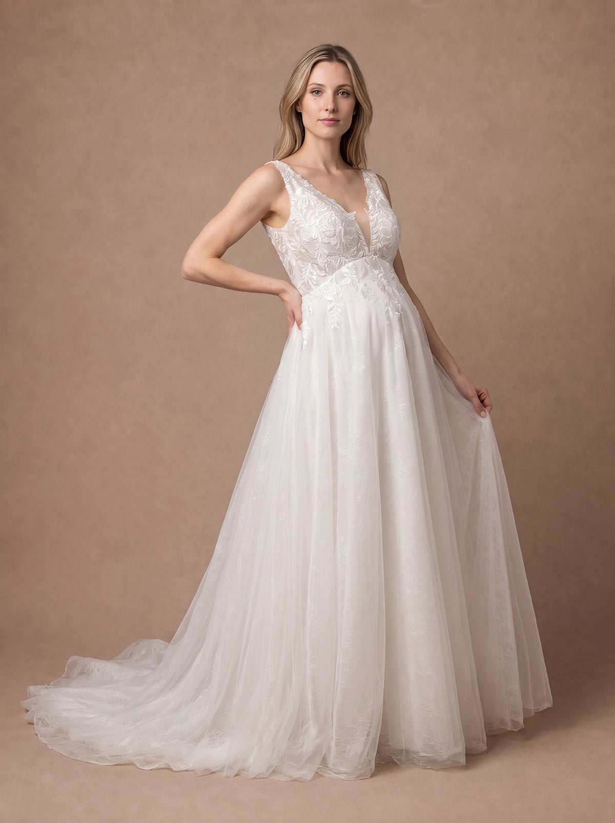 Robe de mariée empire grossesse ivoire en dentelle — Modèle — face