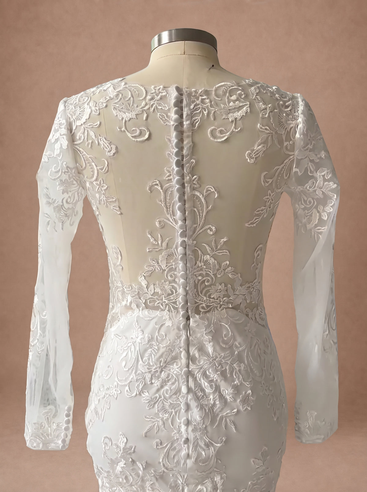 Robe de mariée espagnole sirène en dentelle — Mannequin — détail dos