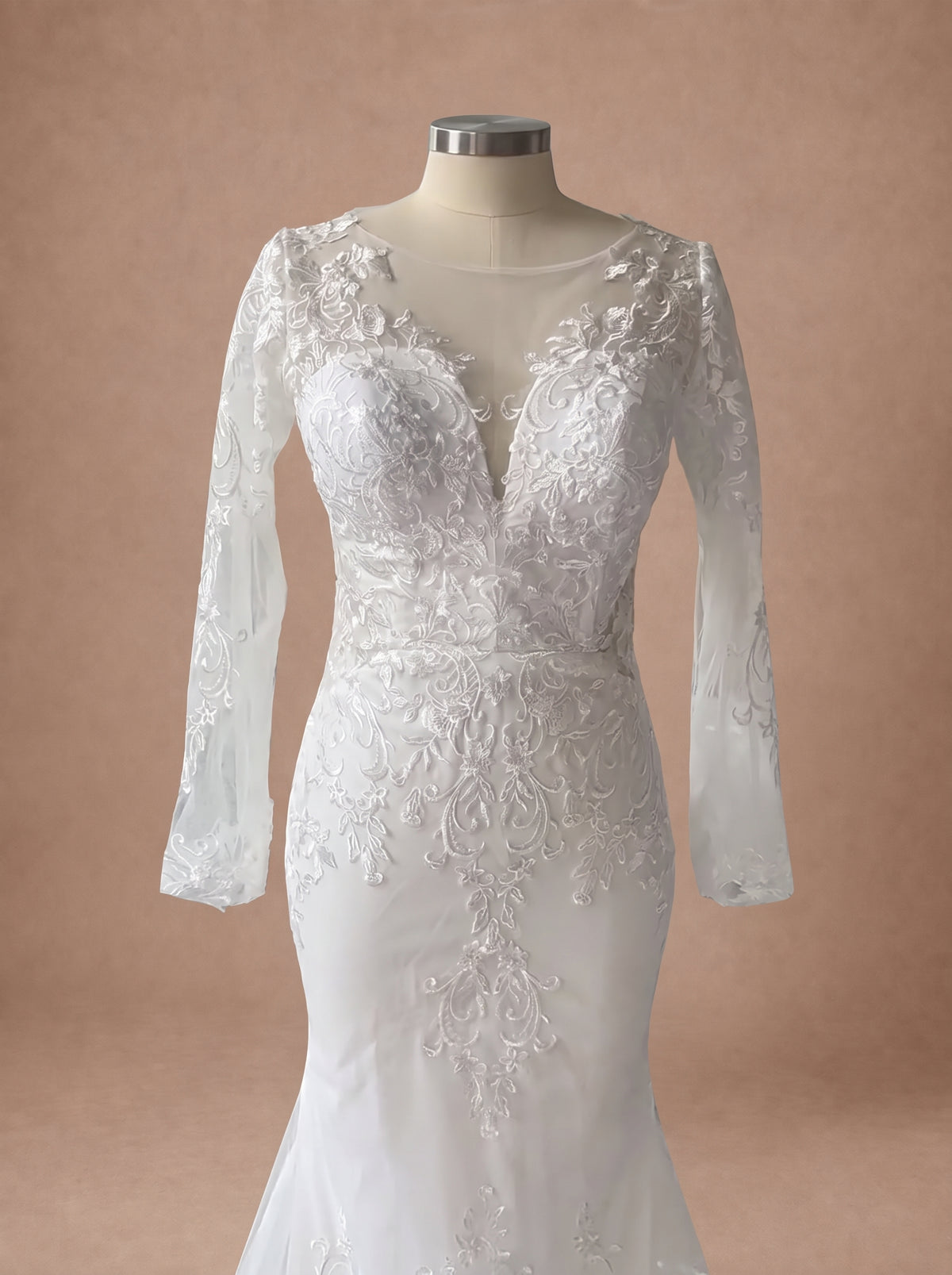 Robe de mariée espagnole sirène en dentelle — Mannequin — détail buste