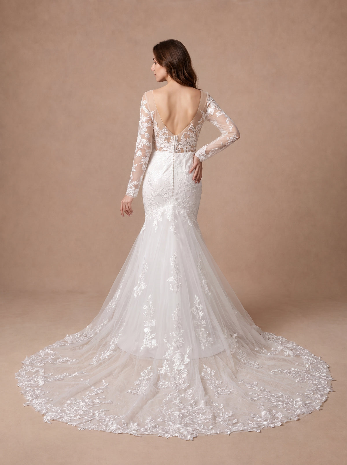 Robe de mariée espagnole sirène à décolleté plongeant — Modèle — dos