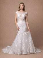 Robe de mariée gitane espagnole sirène en dentelle — Modèle — face