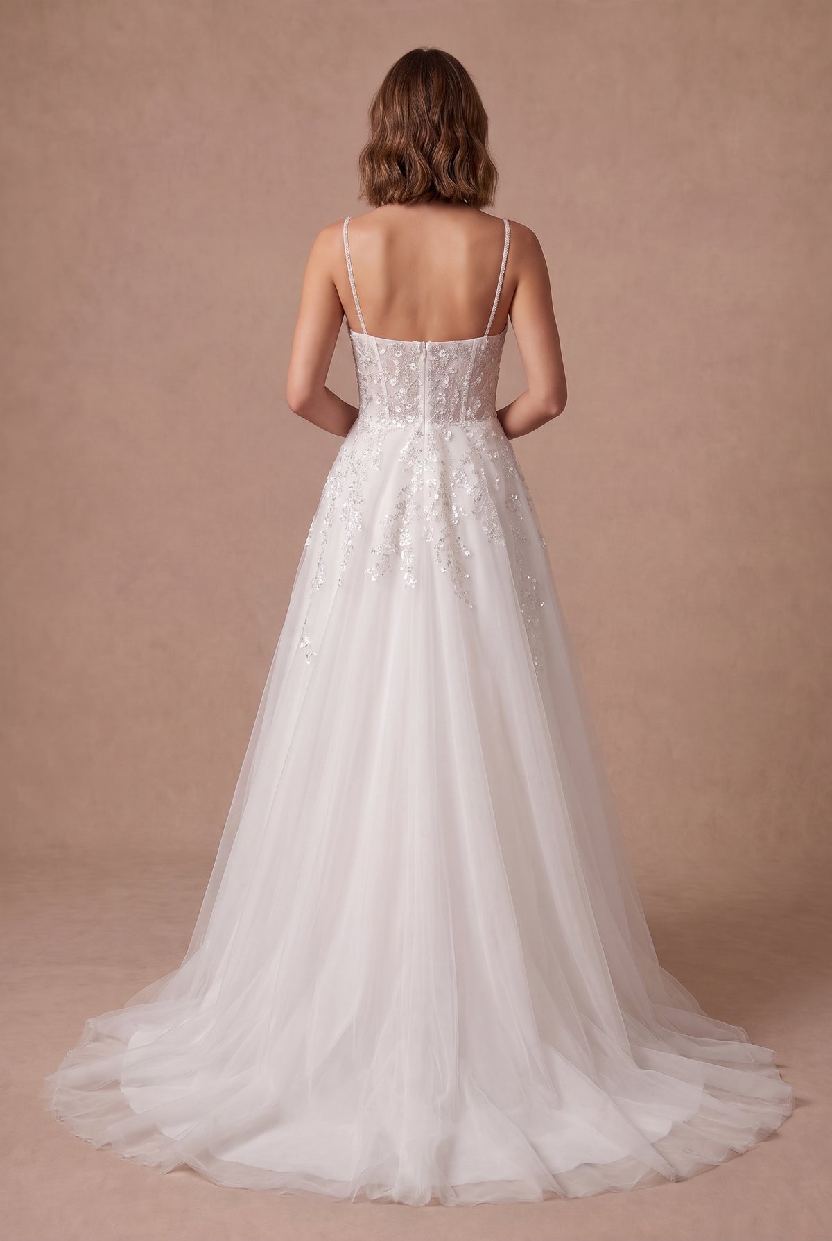 Robe de mariée romantique chic — Modèle — dos