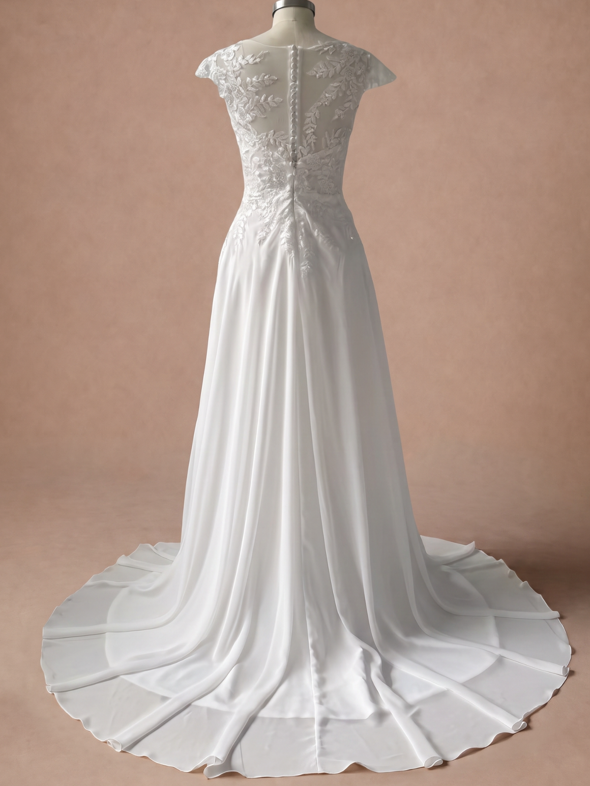 Robe de mariée sexy chic — Mannequin — dos entier