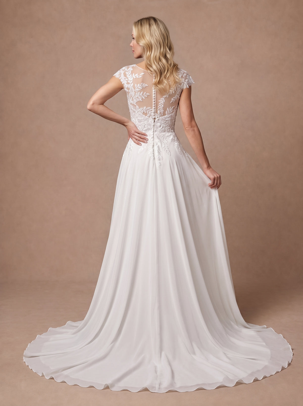 Robe de mariée sexy chic — Modèle — dos