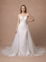Robe de mariée sirène bohème à traîne amovible en dentelle florale — Modèle — face