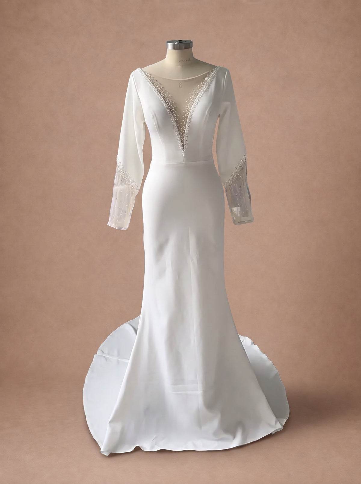 Robe de mariée sirène en satin à manches longues — Mannequin — face entière