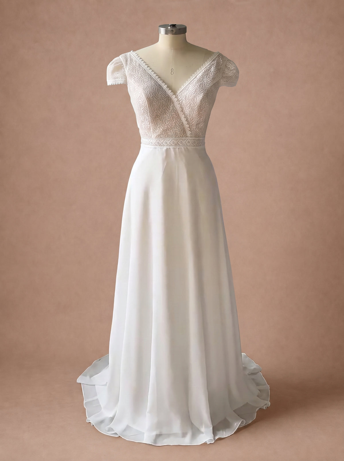 Robe de mariée vintage année 30 — Mannequin — face entière