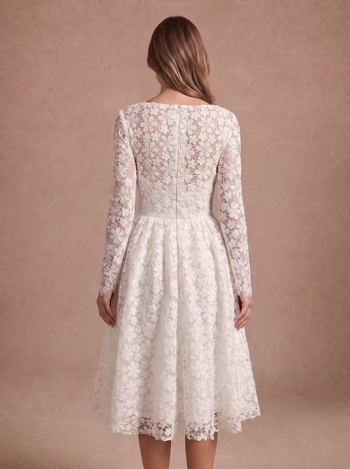 Robe de mariée vintage année 50 — Modèle — dos