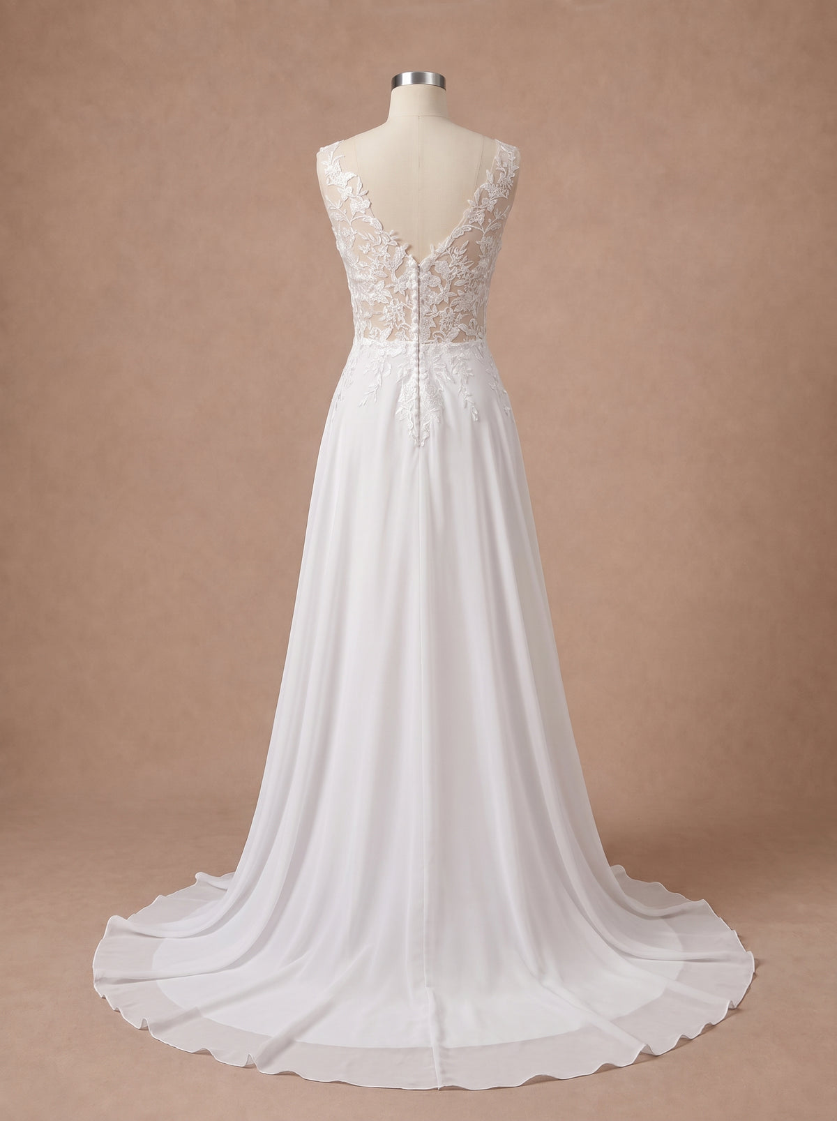 Robe de mariée civile grande taille fluide en dentelle — Mannequin — dos entier
